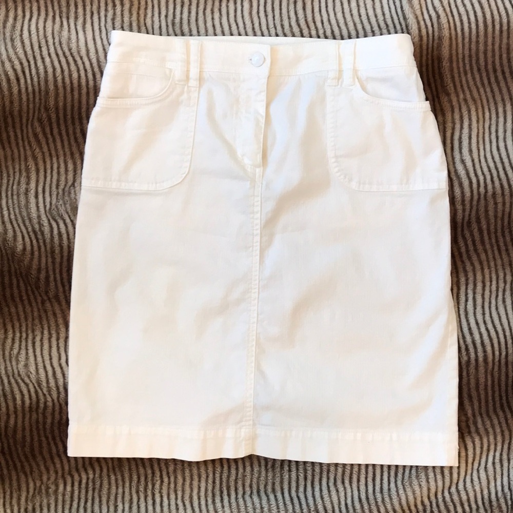 Jones New York White denim stretch skirt